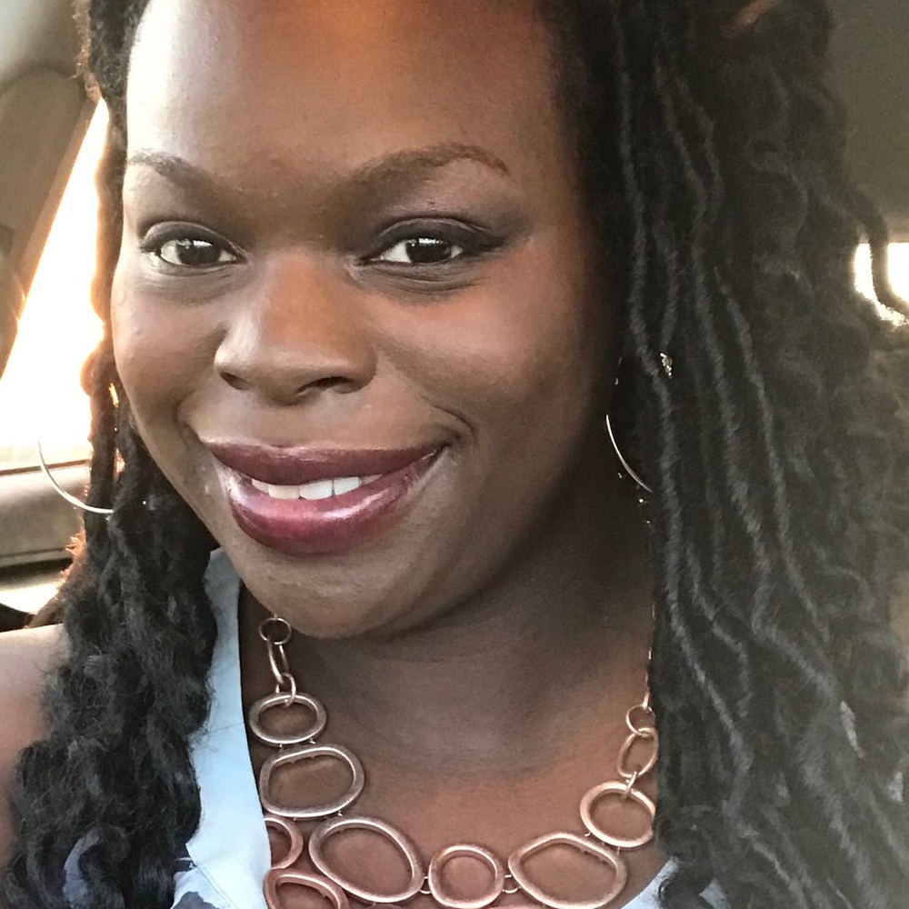 Meet your Posher, April